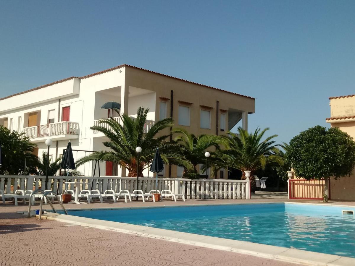 Appartamento Privato Adriatica Lesina Exterior photo
